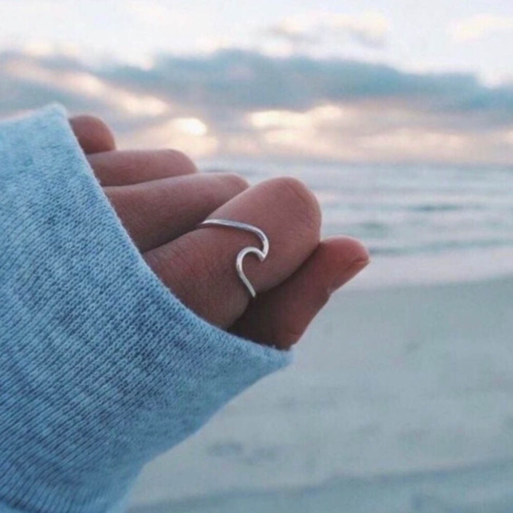 pura vida wave ring